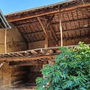 https://la-grange-de-dav-et-tof.hotels-rhonealpes.com