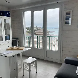 https://studio-centre-belle-vue-mer.inbrittany.com
